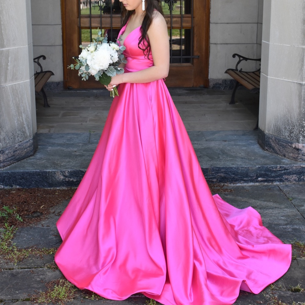 Sherri Hill size 0 bright pink prom/hoco dress